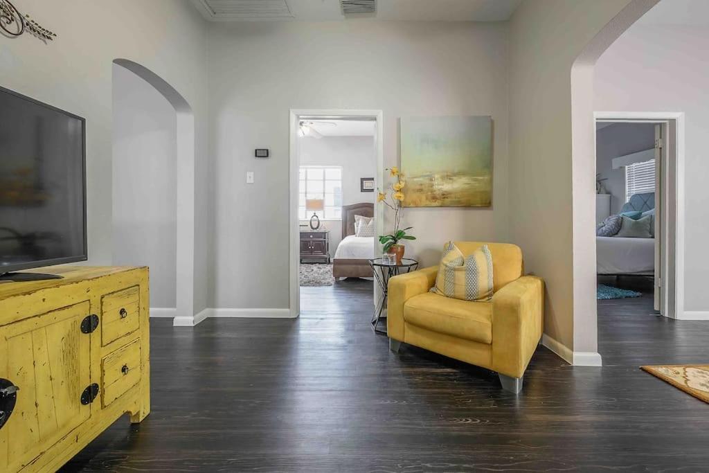 No Ho Yellow Door Bungalow Tampa Kültér fotó