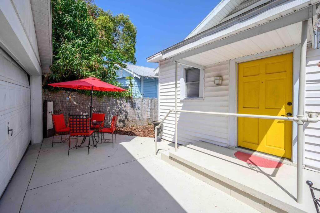 No Ho Yellow Door Bungalow Tampa Kültér fotó